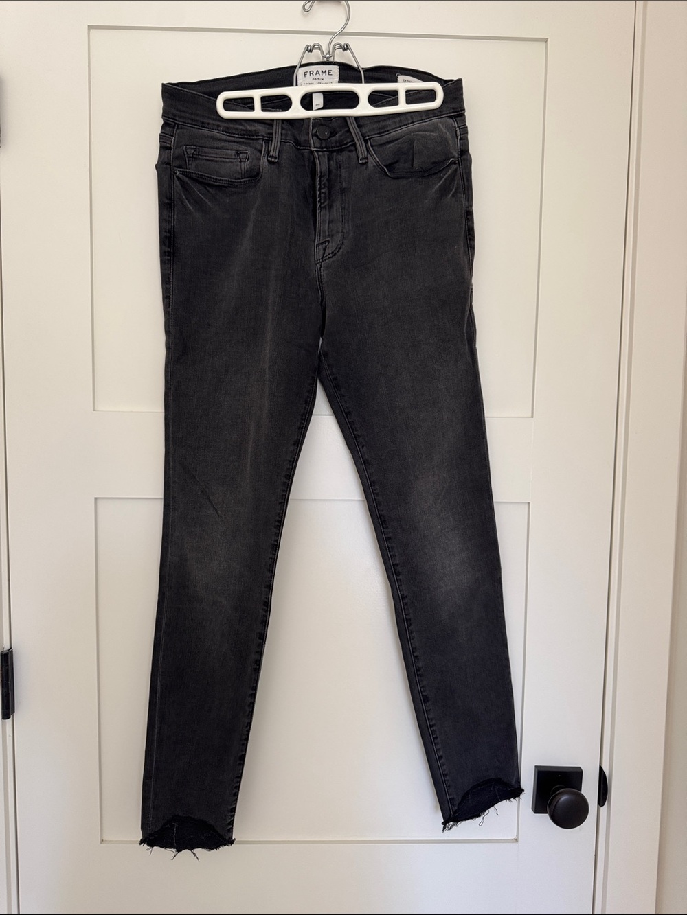 Frame Denim Le Skinny de Jeanne - Black Raw-Hem Skinny Jeans